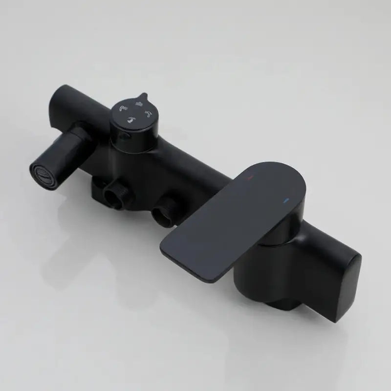 Colonne de douche noire ronde