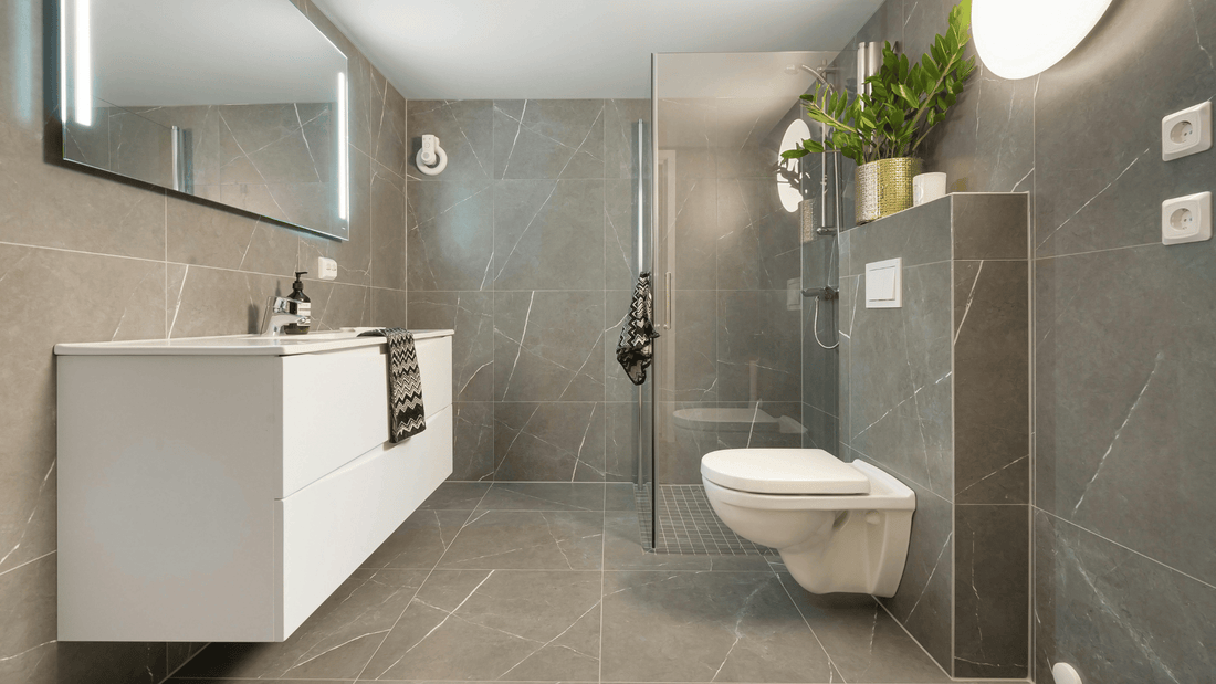 Pourquoi ma colonne de douche vibre-t-elle ?