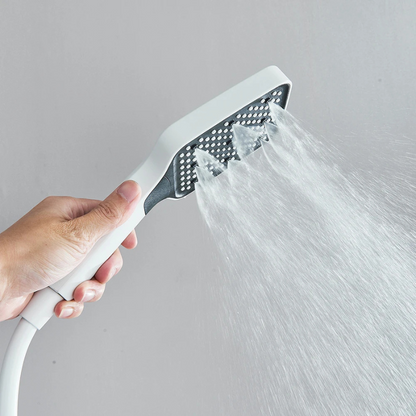 Colonne de douche blanche avec rangement
