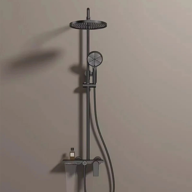 Colonne de douche laiton moderne