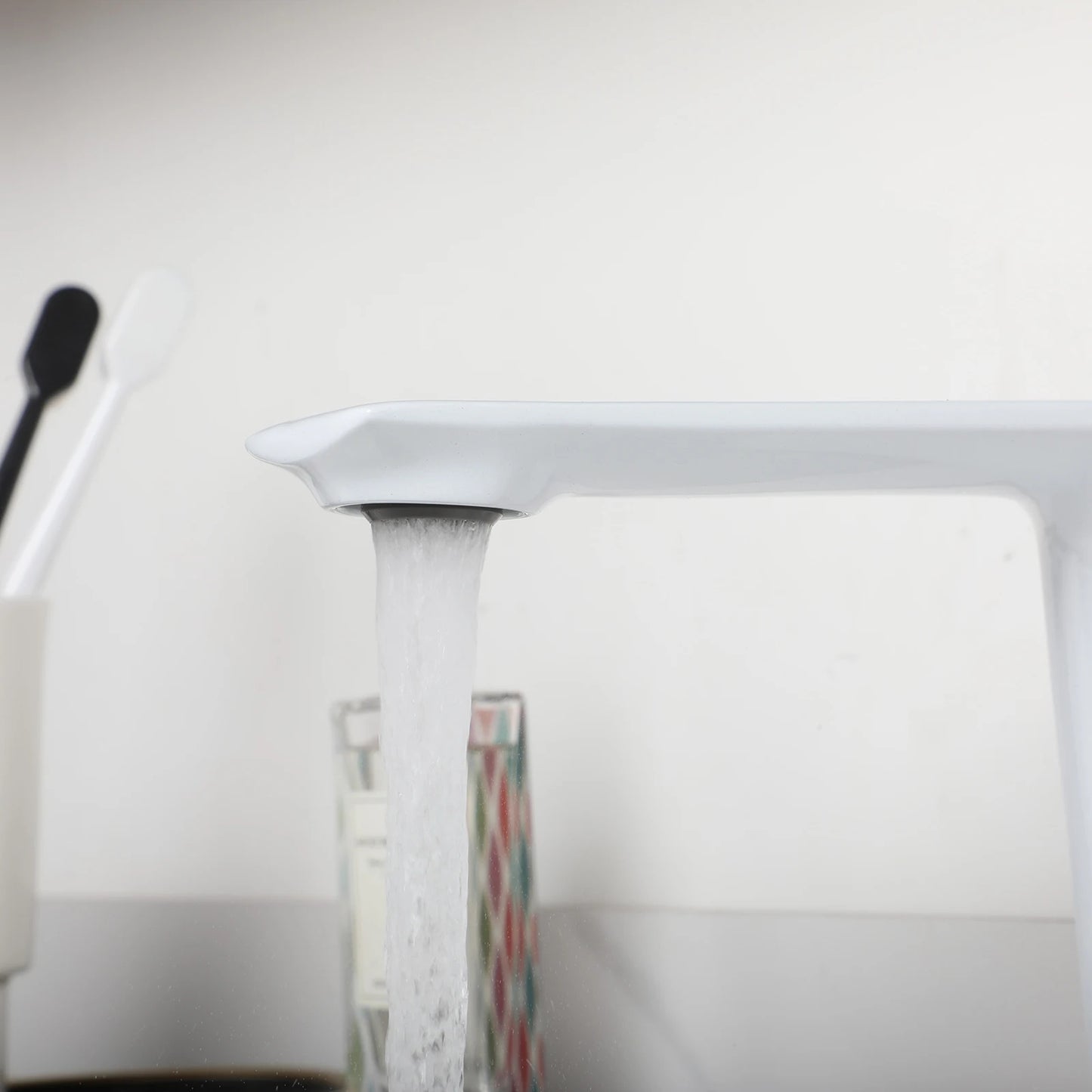 Mitigeur lavabo carré