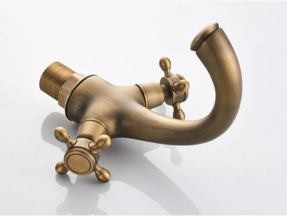 Mitigeur lavabo antique