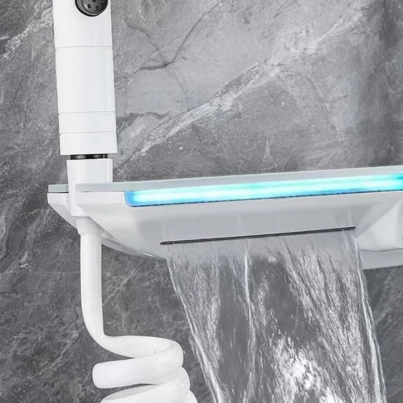 Colonne de douche carrée effet pluie