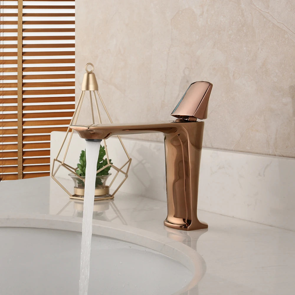 Mitigeur lavabo carré