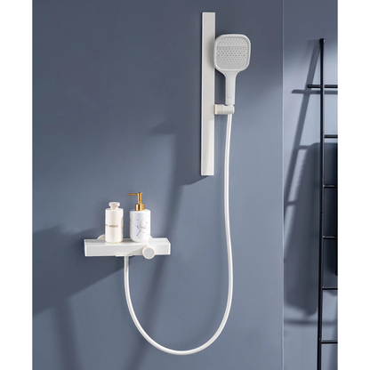 Colonne de douche blanche