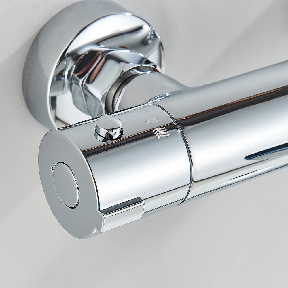 Mitigeur thermostatique avec bec