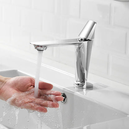 Mitigeur lavabo carré