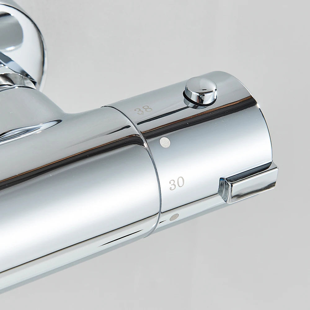 Mitigeur thermostatique avec bec